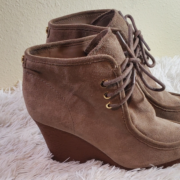 MICHAEL KORS Rory Moccasin Wedges - Picture 3 of 12